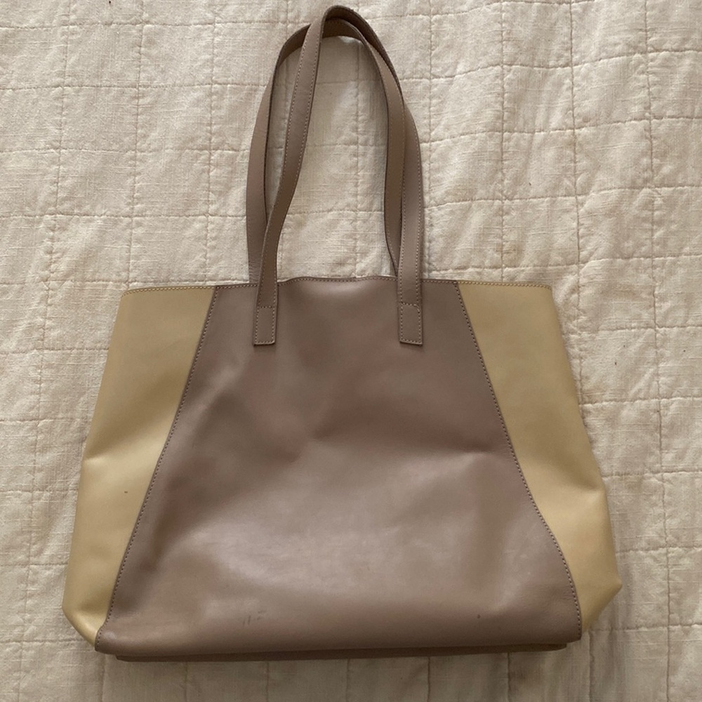Able Tote - image 1